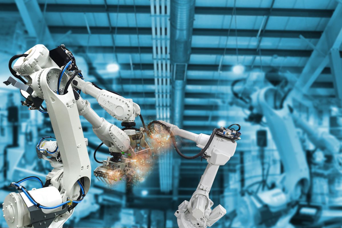 how to improve OEE illustrated for manufacturing OEE teams